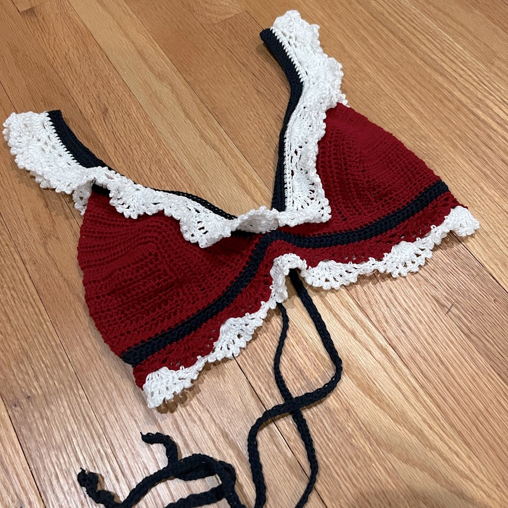Handmade crochet crop top 🌸